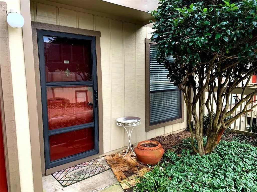 907 Woodcliff Drive Unit 907, Sandy Springs, Georgia 30350, 2 Bedrooms Bedrooms, ,2 BathroomsBathrooms,Residential,Sold,907 Woodcliff Drive Unit 907,6983412