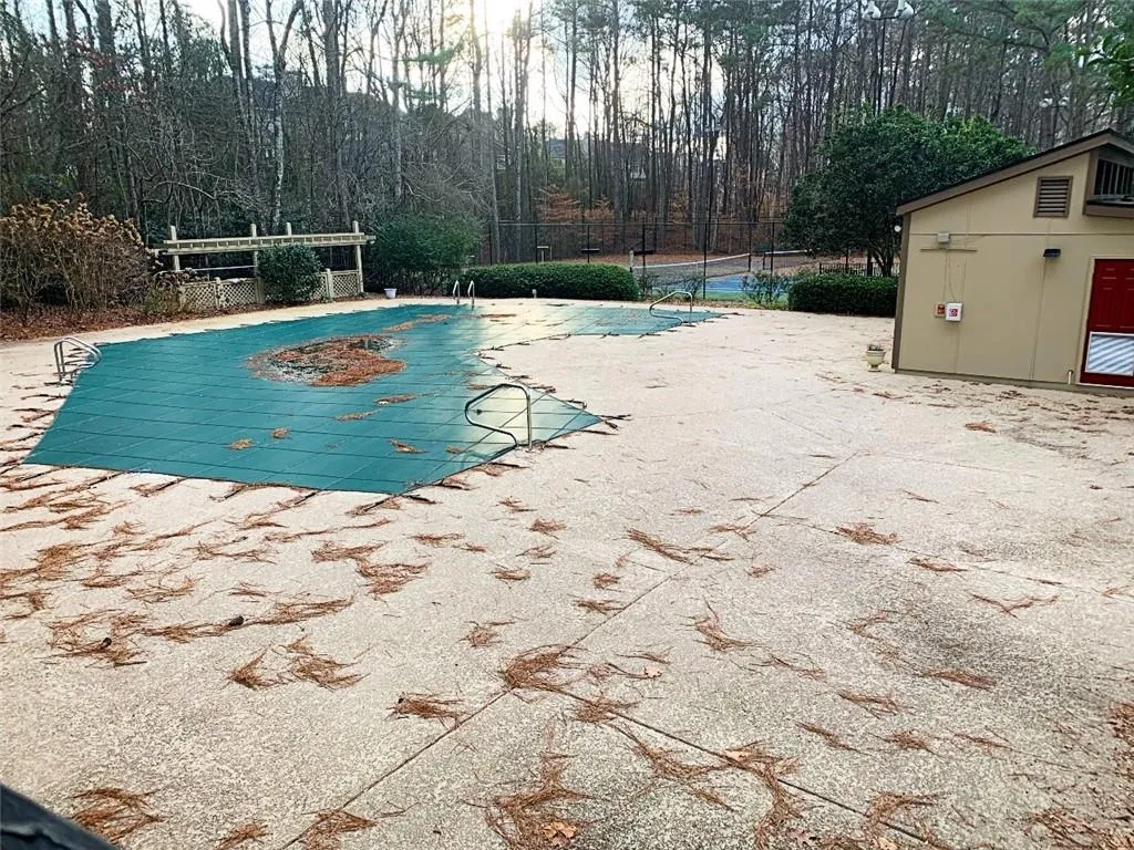 907 Woodcliff Drive Unit 907, Sandy Springs, Georgia 30350, 2 Bedrooms Bedrooms, ,2 BathroomsBathrooms,Residential,Sold,907 Woodcliff Drive Unit 907,6983412