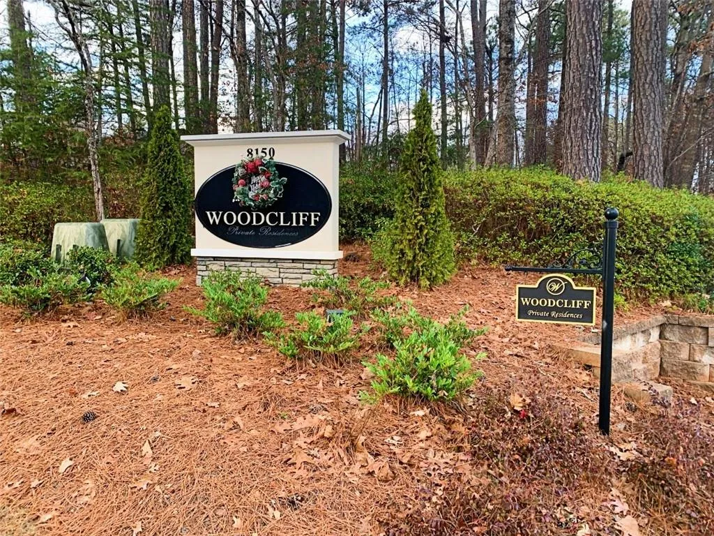 907 Woodcliff Drive Unit 907, Sandy Springs, Georgia 30350, 2 Bedrooms Bedrooms, ,2 BathroomsBathrooms,Residential,Sold,907 Woodcliff Drive Unit 907,6983412