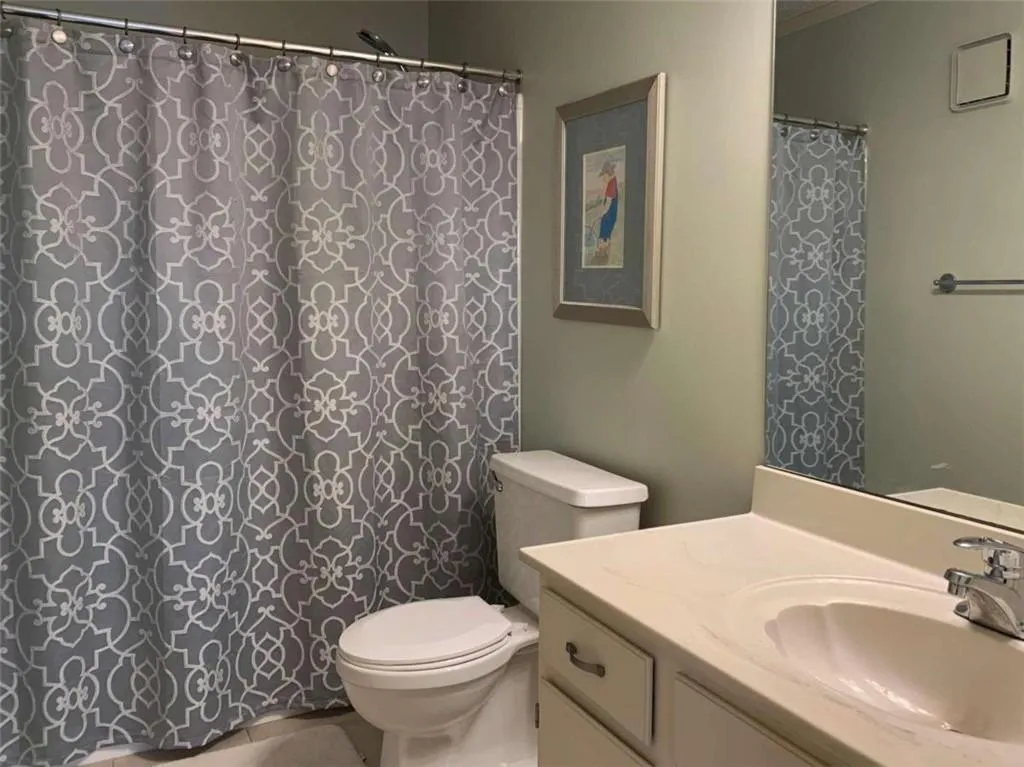 907 Woodcliff Drive Unit 907, Sandy Springs, Georgia 30350, 2 Bedrooms Bedrooms, ,2 BathroomsBathrooms,Residential,Sold,907 Woodcliff Drive Unit 907,6983412