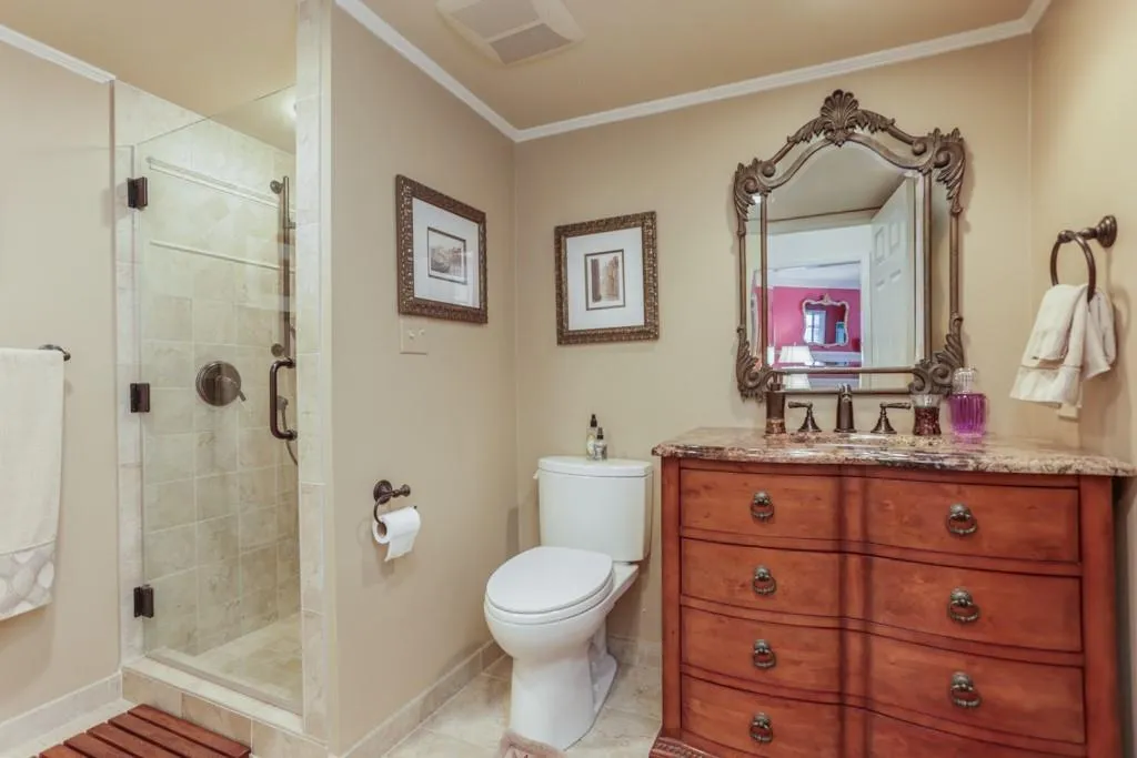 433 The North Chace, Sandy Springs, Georgia 30328, 4 Bedrooms Bedrooms, ,3 BathroomsBathrooms,Residential,Sold,433 The North Chace,6558187