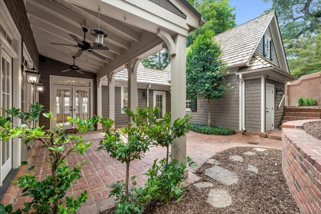 3580 Grove Gate Lane, Atlanta, Georgia 30339, 5 Bedrooms Bedrooms, ,4 BathroomsBathrooms,Residential,For Sale,3580 Grove Gate Lane,7623267