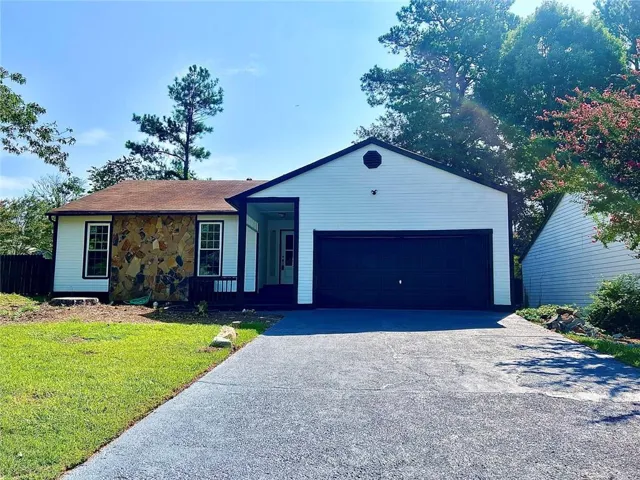 2034 Corners Circle, Lithonia, Georgia 30058