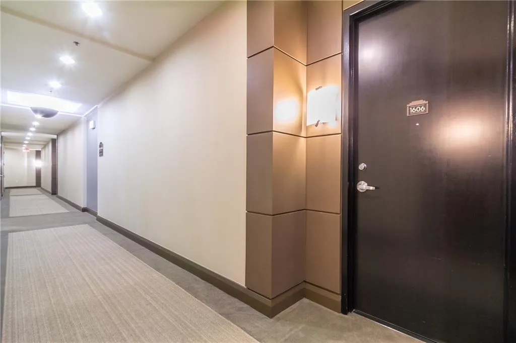 2626 Peachtree Road Nw Unit 1606, Atlanta, Georgia 30305, 1 Bedroom Bedrooms, ,1 BathroomBathrooms,Residential,Sold,2626 Peachtree Road Nw Unit 1606,5872685