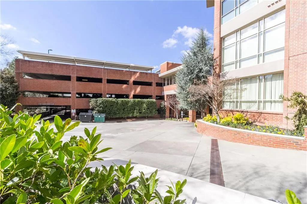 2626 Peachtree Road Nw Unit 1606, Atlanta, Georgia 30305, 1 Bedroom Bedrooms, ,1 BathroomBathrooms,Residential,Sold,2626 Peachtree Road Nw Unit 1606,5872685