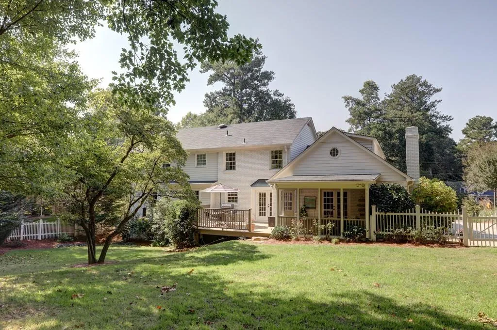 6239 Mountain Brook Way, Sandy Springs, Georgia 30328, 4 Bedrooms Bedrooms, ,4 BathroomsBathrooms,Residential,Sold,6239 Mountain Brook Way,6645155