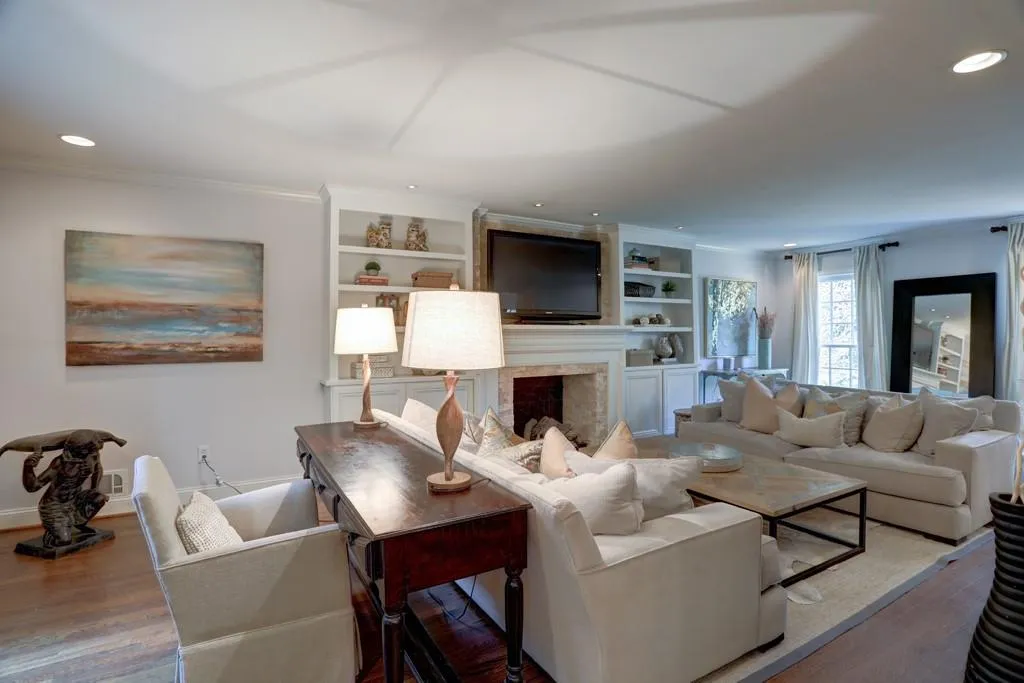 6239 Mountain Brook Way, Sandy Springs, Georgia 30328, 4 Bedrooms Bedrooms, ,4 BathroomsBathrooms,Residential,Sold,6239 Mountain Brook Way,6645155