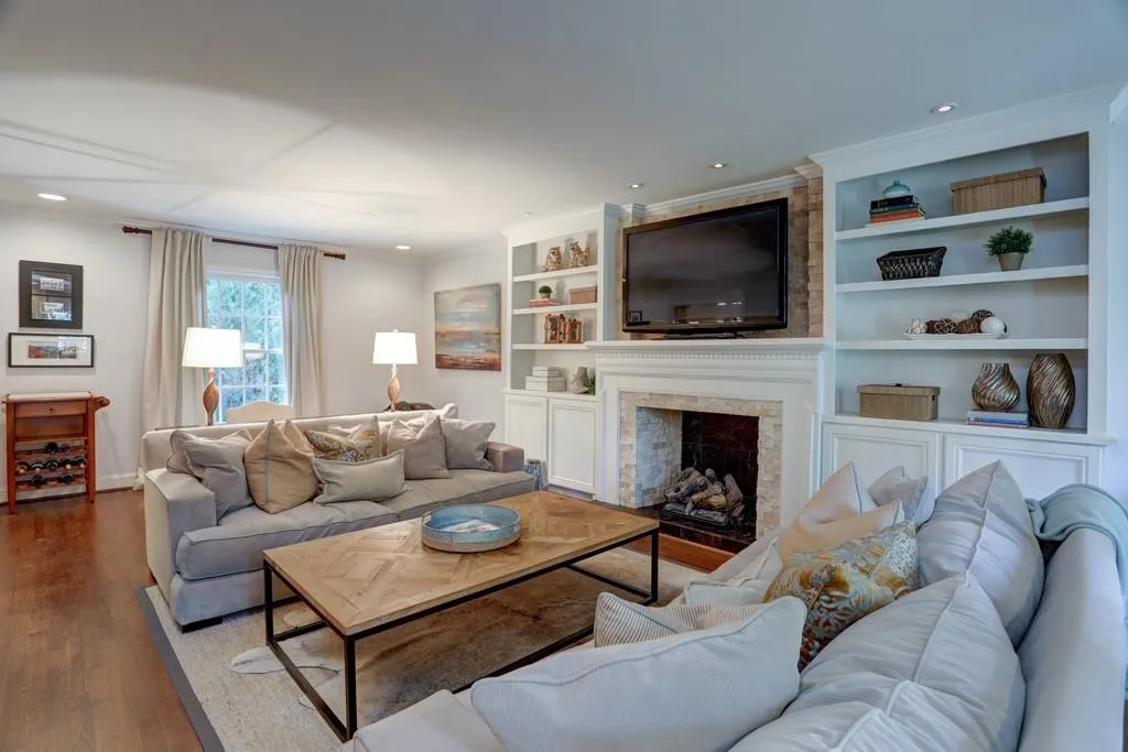 6239 Mountain Brook Way, Sandy Springs, Georgia 30328, 4 Bedrooms Bedrooms, ,4 BathroomsBathrooms,Residential,Sold,6239 Mountain Brook Way,6645155