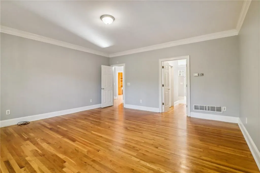 230 Wessex Court, Atlanta, Georgia 30328, 4 Bedrooms Bedrooms, ,3 BathroomsBathrooms,Residential,Sold,230 Wessex Court,7491477