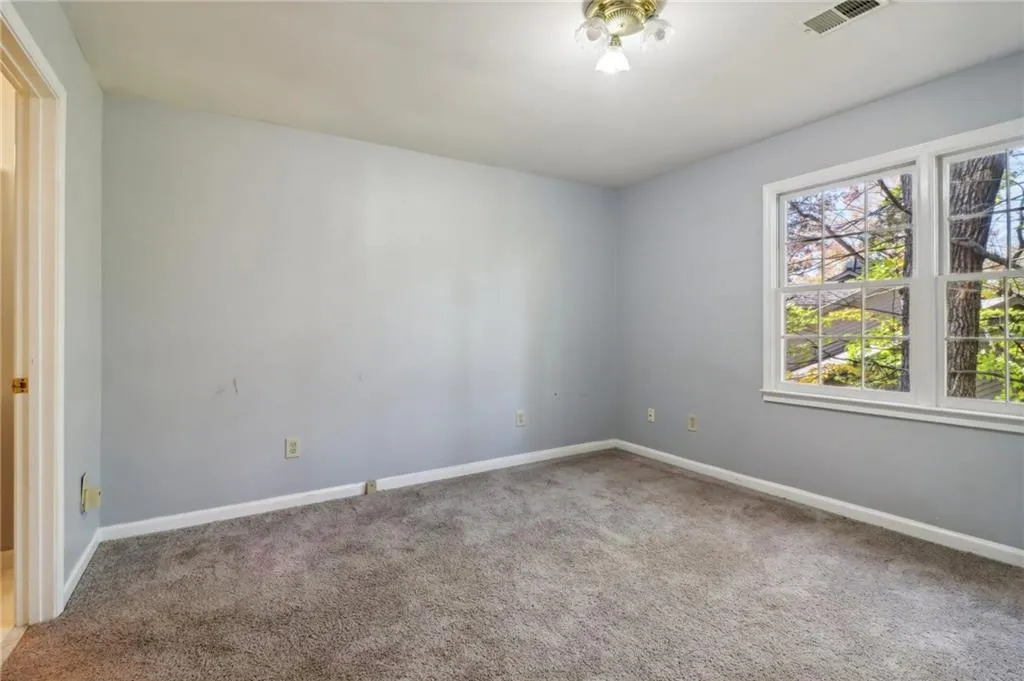 230 Wessex Court, Atlanta, Georgia 30328, 4 Bedrooms Bedrooms, ,3 BathroomsBathrooms,Residential,Sold,230 Wessex Court,7491477