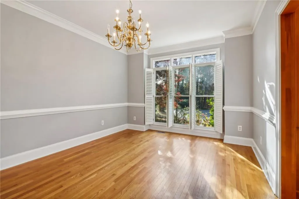 230 Wessex Court, Atlanta, Georgia 30328, 4 Bedrooms Bedrooms, ,3 BathroomsBathrooms,Residential,Sold,230 Wessex Court,7491477