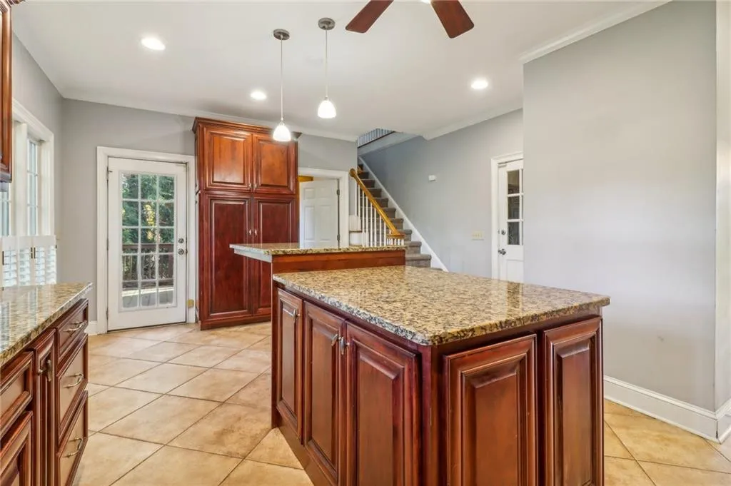 230 Wessex Court, Atlanta, Georgia 30328, 4 Bedrooms Bedrooms, ,3 BathroomsBathrooms,Residential,Sold,230 Wessex Court,7491477