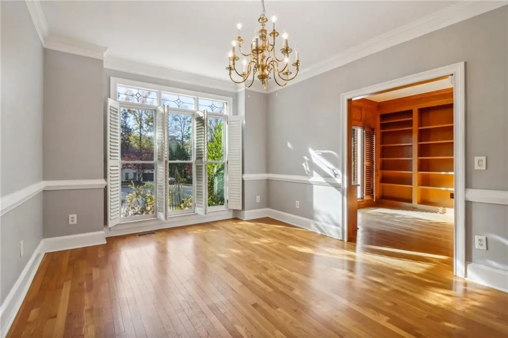 230 Wessex Court, Atlanta, Georgia 30328, 4 Bedrooms Bedrooms, ,3 BathroomsBathrooms,Residential,Sold,230 Wessex Court,7491477