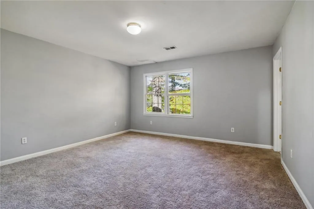 230 Wessex Court, Atlanta, Georgia 30328, 4 Bedrooms Bedrooms, ,3 BathroomsBathrooms,Residential,Sold,230 Wessex Court,7491477