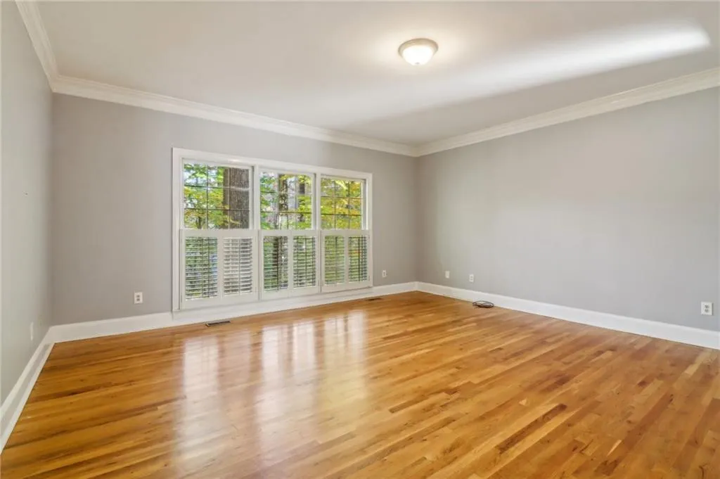230 Wessex Court, Atlanta, Georgia 30328, 4 Bedrooms Bedrooms, ,3 BathroomsBathrooms,Residential,Sold,230 Wessex Court,7491477