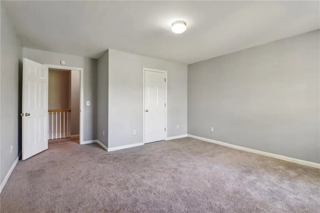 230 Wessex Court, Atlanta, Georgia 30328, 4 Bedrooms Bedrooms, ,3 BathroomsBathrooms,Residential,Sold,230 Wessex Court,7491477