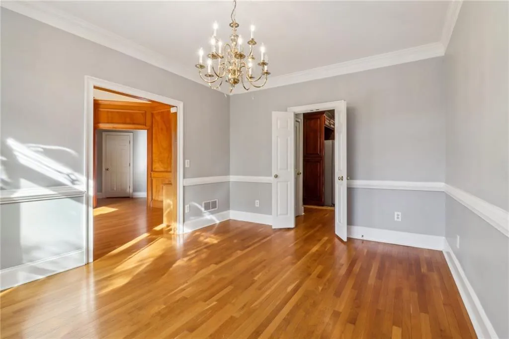 230 Wessex Court, Atlanta, Georgia 30328, 4 Bedrooms Bedrooms, ,3 BathroomsBathrooms,Residential,Sold,230 Wessex Court,7491477