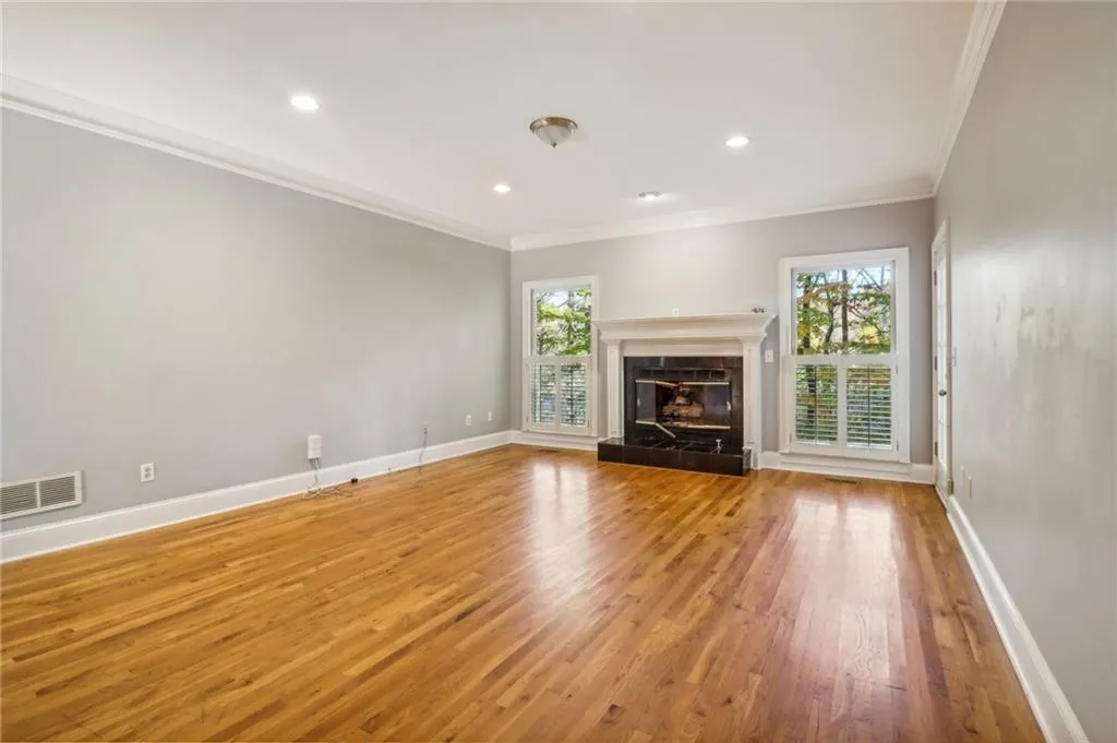 230 Wessex Court, Atlanta, Georgia 30328, 4 Bedrooms Bedrooms, ,3 BathroomsBathrooms,Residential,Sold,230 Wessex Court,7491477