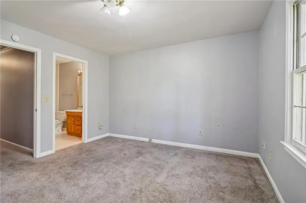 230 Wessex Court, Atlanta, Georgia 30328, 4 Bedrooms Bedrooms, ,3 BathroomsBathrooms,Residential,Sold,230 Wessex Court,7491477