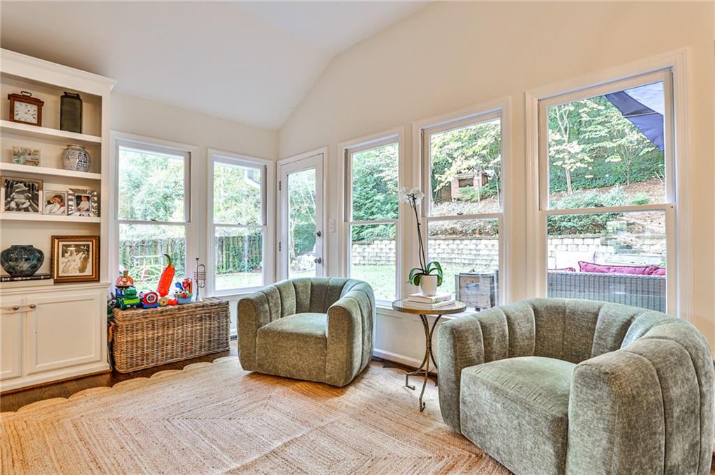 825 Starlight Drive, Atlanta, Georgia 30342, 3 Bedrooms Bedrooms, ,2 BathroomsBathrooms,Residential,Sold,825 Starlight Drive,7293299