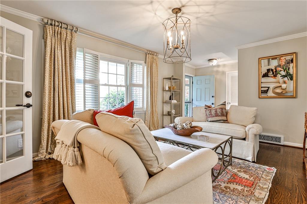 825 Starlight Drive, Atlanta, Georgia 30342, 3 Bedrooms Bedrooms, ,2 BathroomsBathrooms,Residential,Sold,825 Starlight Drive,7293299