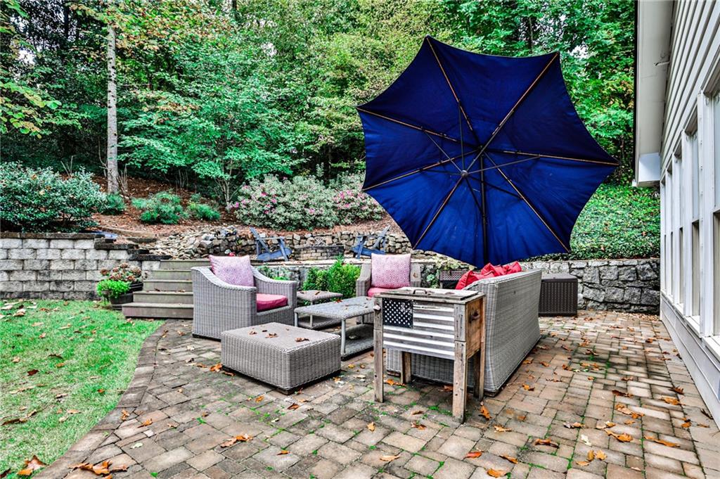 825 Starlight Drive, Atlanta, Georgia 30342, 3 Bedrooms Bedrooms, ,2 BathroomsBathrooms,Residential,Sold,825 Starlight Drive,7293299