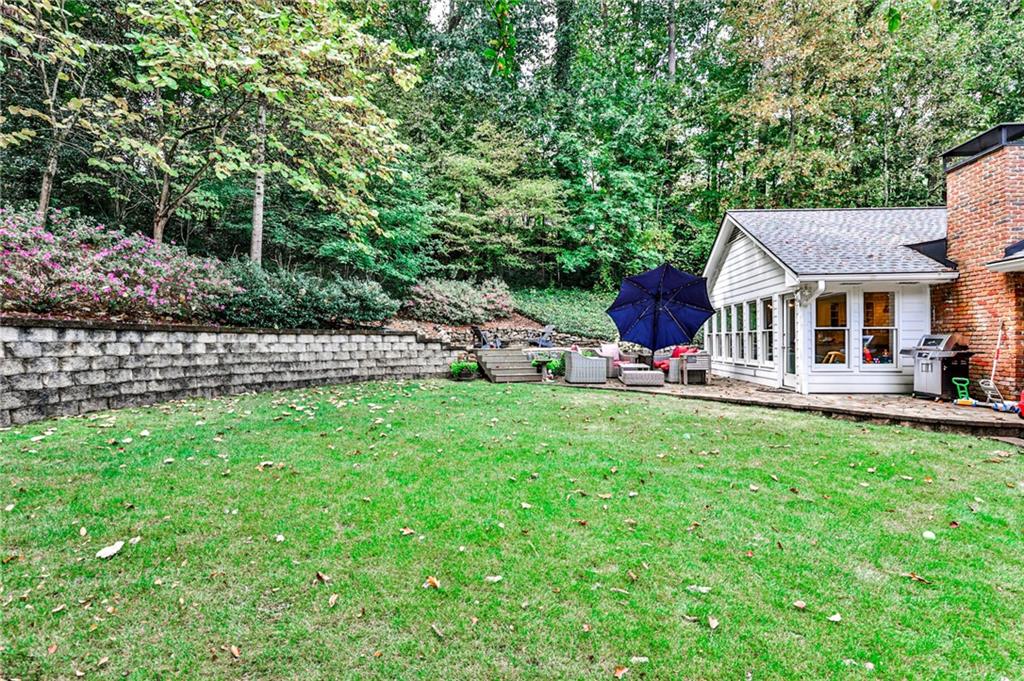 825 Starlight Drive, Atlanta, Georgia 30342, 3 Bedrooms Bedrooms, ,2 BathroomsBathrooms,Residential,Sold,825 Starlight Drive,7293299