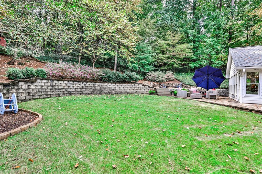 825 Starlight Drive, Atlanta, Georgia 30342, 3 Bedrooms Bedrooms, ,2 BathroomsBathrooms,Residential,Sold,825 Starlight Drive,7293299