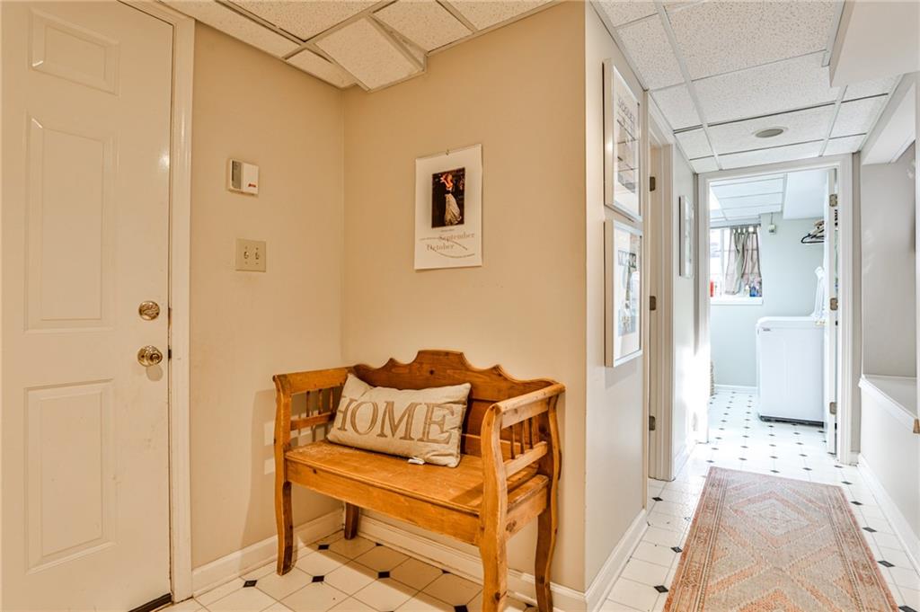 825 Starlight Drive, Atlanta, Georgia 30342, 3 Bedrooms Bedrooms, ,2 BathroomsBathrooms,Residential,Sold,825 Starlight Drive,7293299