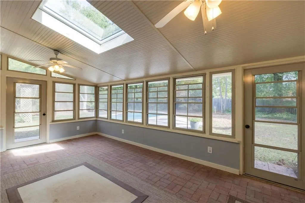 3 Season Room
