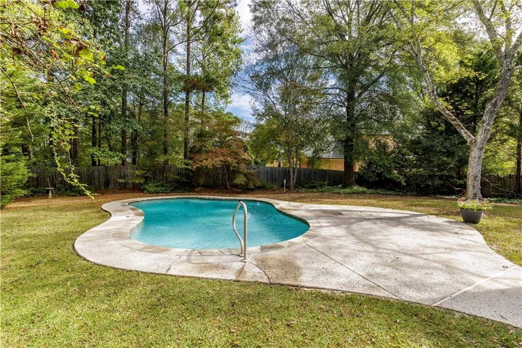 2810 Harwick Drive, Atlanta, Georgia 30350, 4 Bedrooms Bedrooms, ,3 BathroomsBathrooms,Residential,Sold,2810 Harwick Drive,7659196