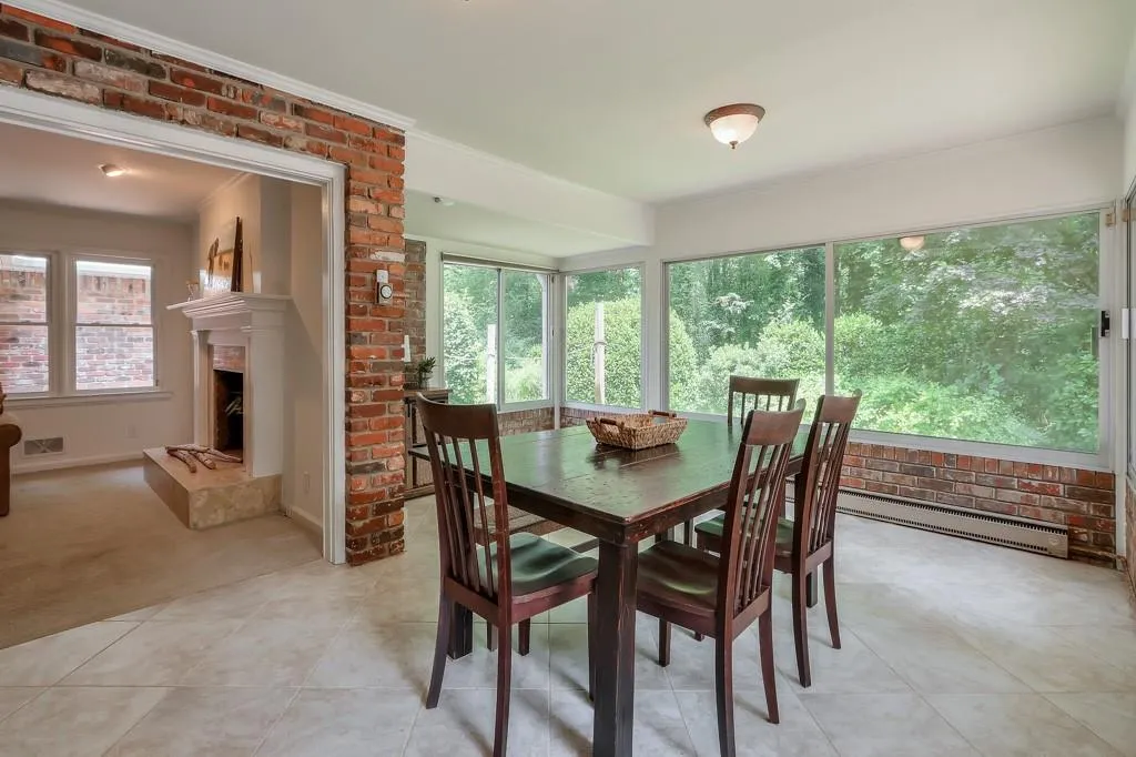 Dining room with large windows and natural light
