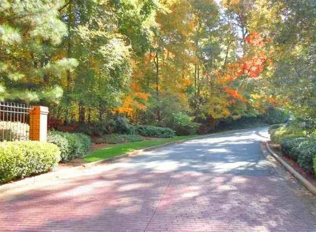 507 Bainbridge Drive, Atlanta, Georgia 30327, 2 Bedrooms Bedrooms, ,2 BathroomsBathrooms,Residential,Sold,507 Bainbridge Drive,5799685