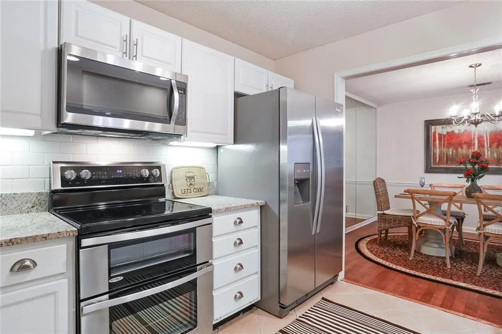 507 Bainbridge Drive, Atlanta, Georgia 30327, 2 Bedrooms Bedrooms, ,2 BathroomsBathrooms,Residential,Sold,507 Bainbridge Drive,5799685