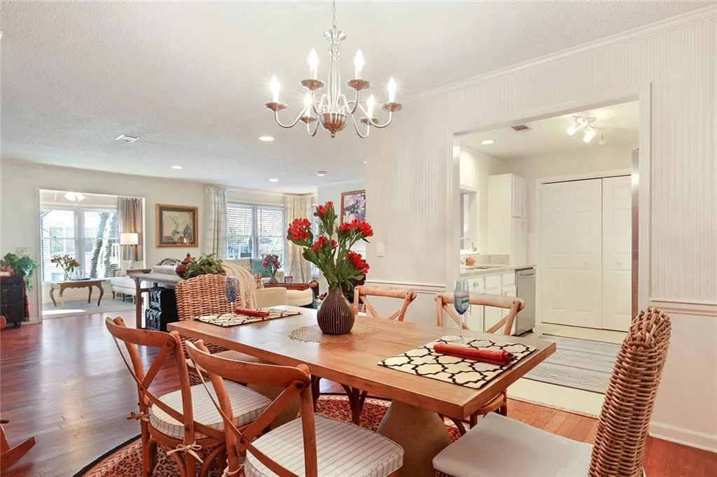 507 Bainbridge Drive, Atlanta, Georgia 30327, 2 Bedrooms Bedrooms, ,2 BathroomsBathrooms,Residential,Sold,507 Bainbridge Drive,5799685