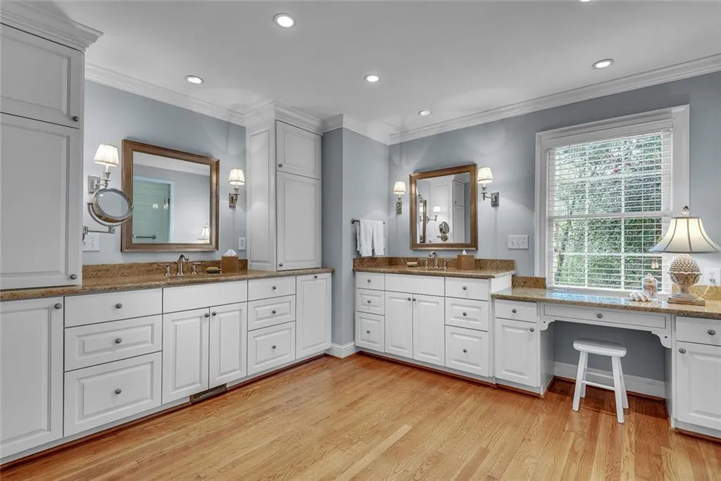 6242 Mountain Brook Way Nw, Atlanta, Georgia 30328, 5 Bedrooms Bedrooms, ,3 BathroomsBathrooms,Residential,For Sale,6242 Mountain Brook Way Nw,7729457