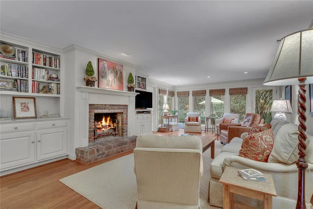 6242 Mountain Brook Way Nw, Atlanta, Georgia 30328, 5 Bedrooms Bedrooms, ,3 BathroomsBathrooms,Residential,For Sale,6242 Mountain Brook Way Nw,7729457