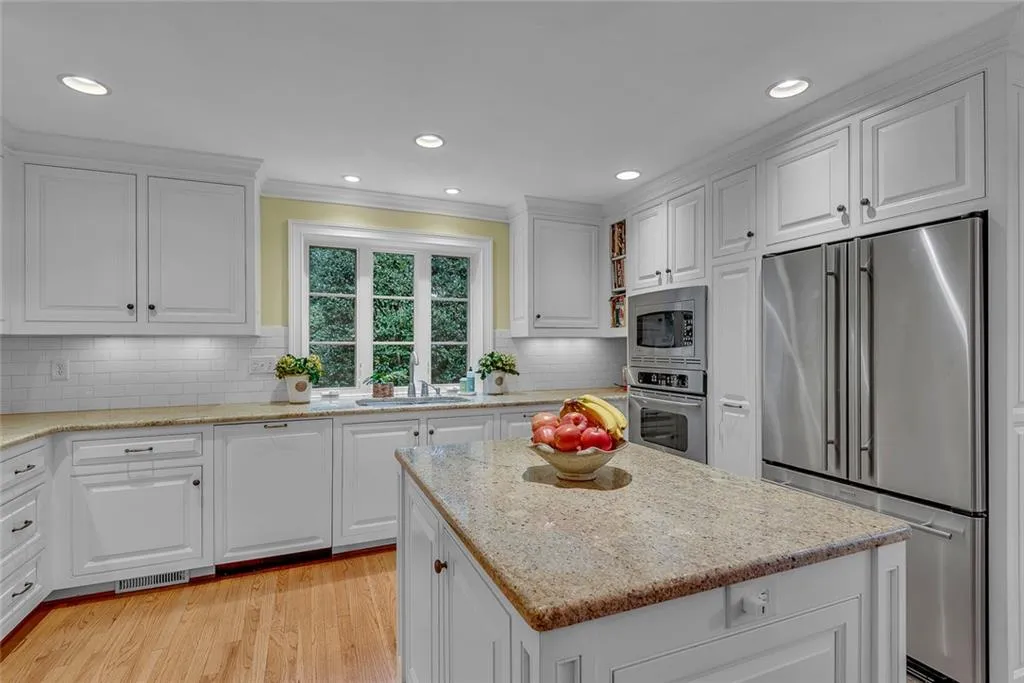6242 Mountain Brook Way Nw, Atlanta, Georgia 30328, 5 Bedrooms Bedrooms, ,3 BathroomsBathrooms,Residential,For Sale,6242 Mountain Brook Way Nw,7729457