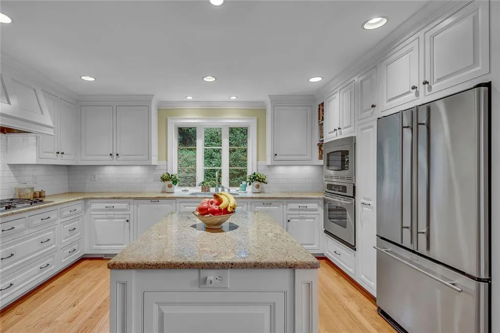 6242 Mountain Brook Way Nw, Atlanta, Georgia 30328, 5 Bedrooms Bedrooms, ,3 BathroomsBathrooms,Residential,For Sale,6242 Mountain Brook Way Nw,7729457