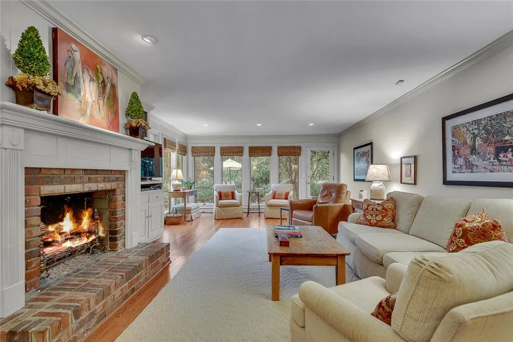 6242 Mountain Brook Way Nw, Atlanta, Georgia 30328, 5 Bedrooms Bedrooms, ,3 BathroomsBathrooms,Residential,For Sale,6242 Mountain Brook Way Nw,7729457