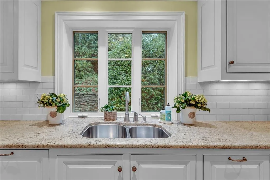 6242 Mountain Brook Way Nw, Atlanta, Georgia 30328, 5 Bedrooms Bedrooms, ,3 BathroomsBathrooms,Residential,For Sale,6242 Mountain Brook Way Nw,7729457