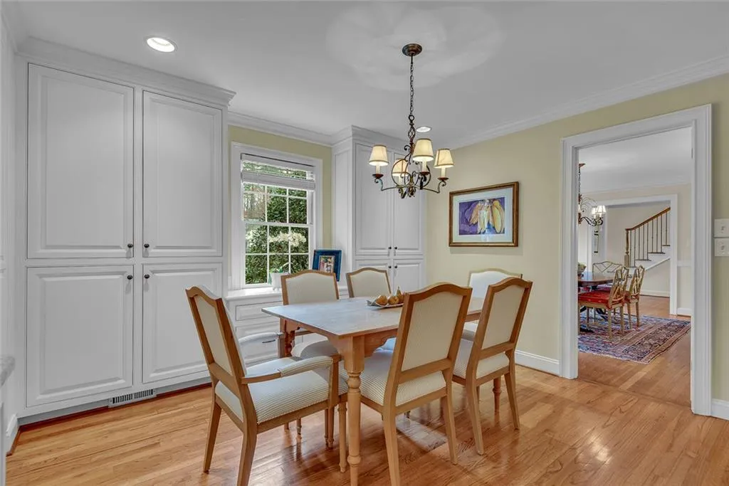 6242 Mountain Brook Way Nw, Atlanta, Georgia 30328, 5 Bedrooms Bedrooms, ,3 BathroomsBathrooms,Residential,For Sale,6242 Mountain Brook Way Nw,7729457