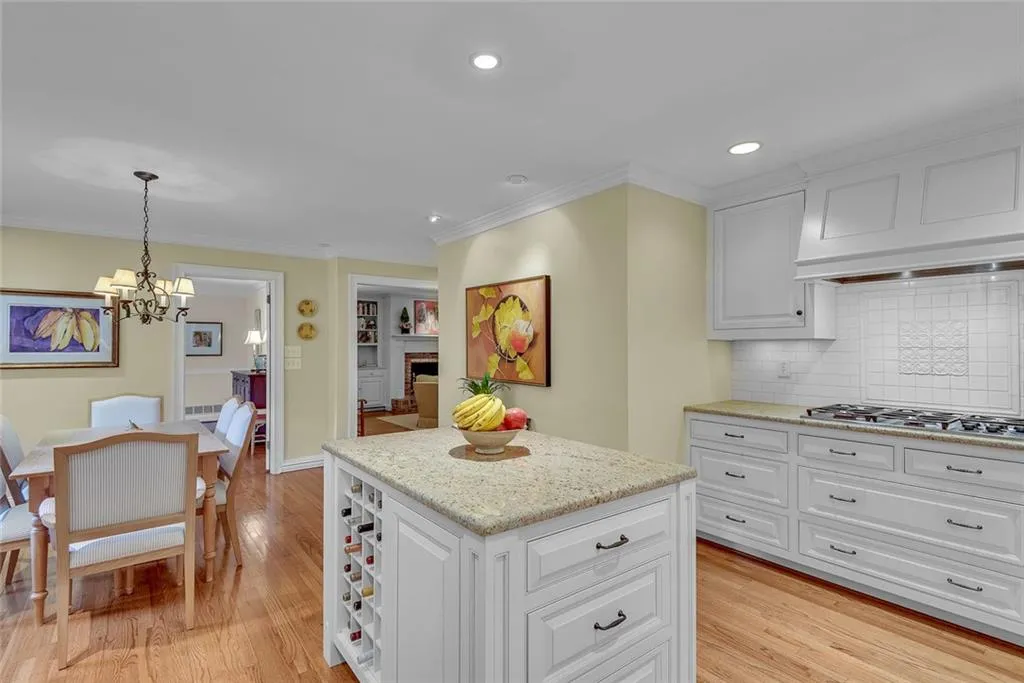 6242 Mountain Brook Way Nw, Atlanta, Georgia 30328, 5 Bedrooms Bedrooms, ,3 BathroomsBathrooms,Residential,For Sale,6242 Mountain Brook Way Nw,7729457