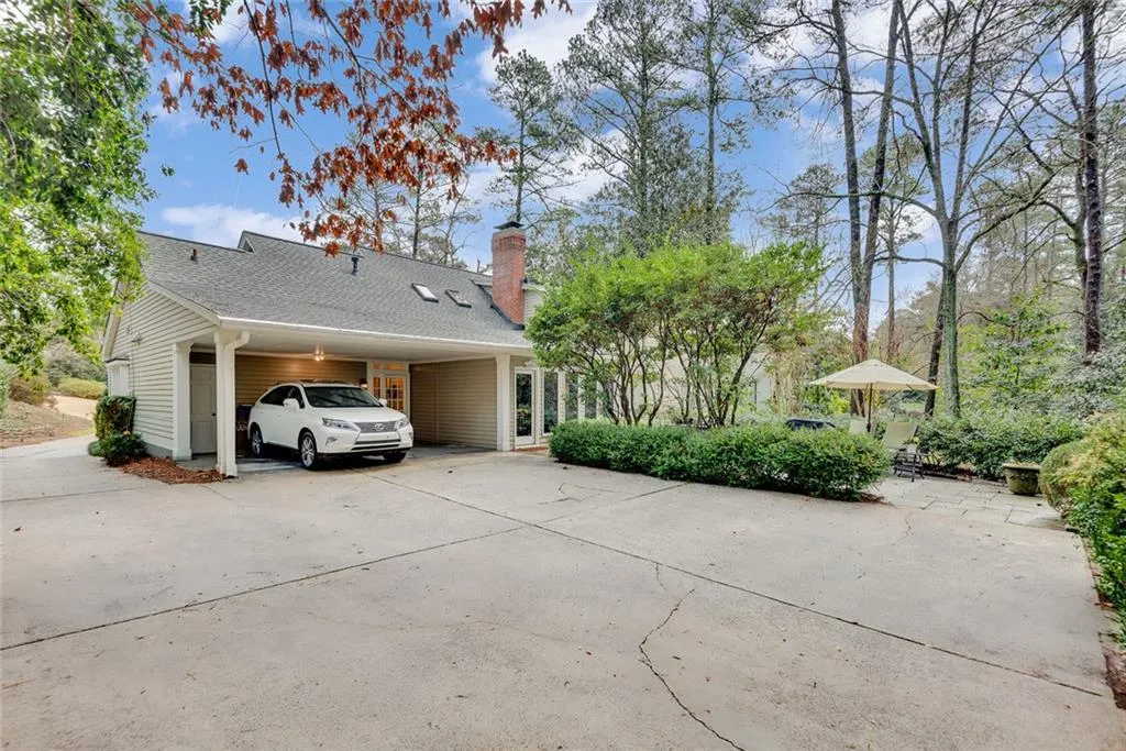 6242 Mountain Brook Way Nw, Atlanta, Georgia 30328, 5 Bedrooms Bedrooms, ,3 BathroomsBathrooms,Residential,For Sale,6242 Mountain Brook Way Nw,7729457