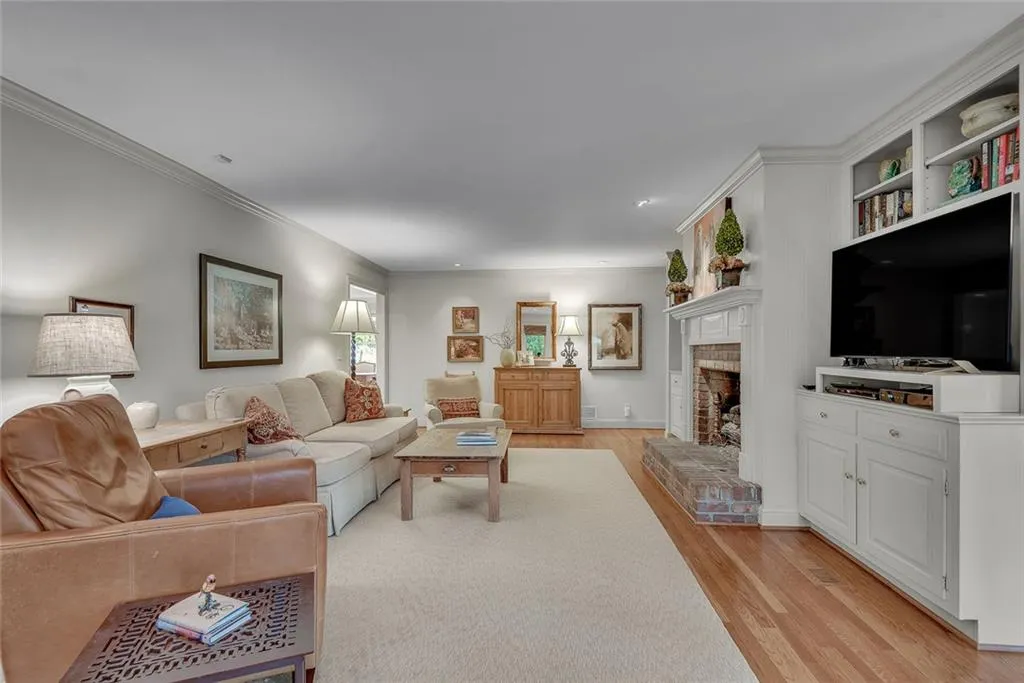 6242 Mountain Brook Way Nw, Atlanta, Georgia 30328, 5 Bedrooms Bedrooms, ,3 BathroomsBathrooms,Residential,For Sale,6242 Mountain Brook Way Nw,7729457