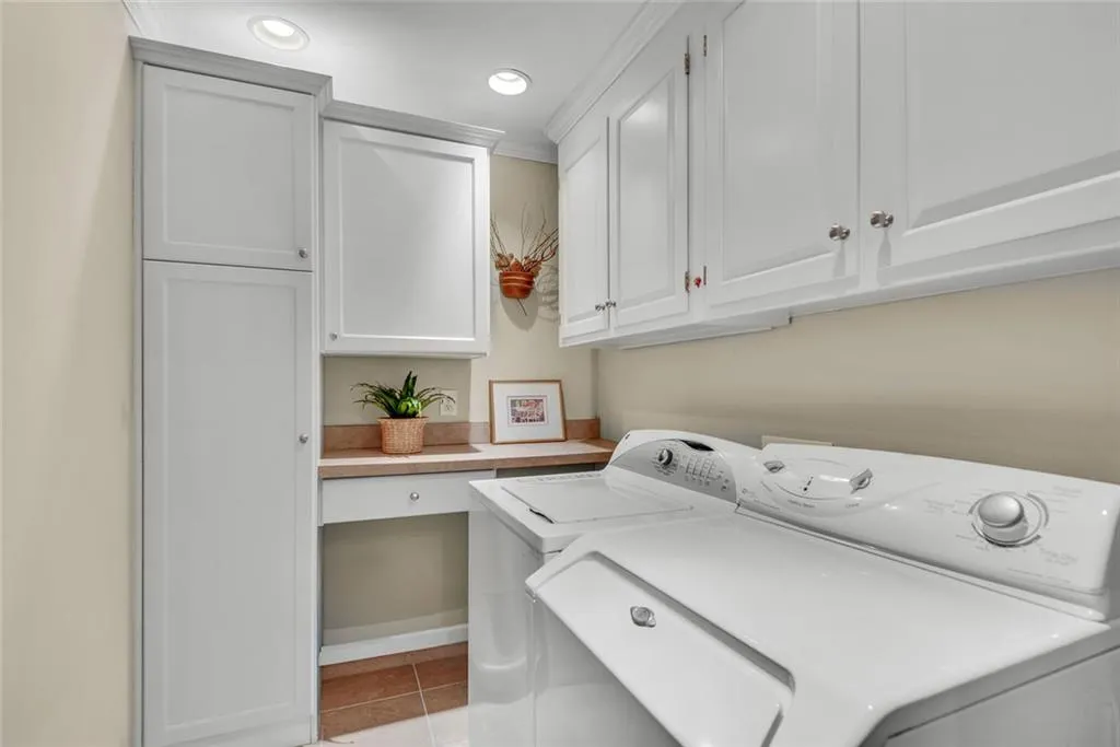 6242 Mountain Brook Way Nw, Atlanta, Georgia 30328, 5 Bedrooms Bedrooms, ,3 BathroomsBathrooms,Residential,For Sale,6242 Mountain Brook Way Nw,7729457
