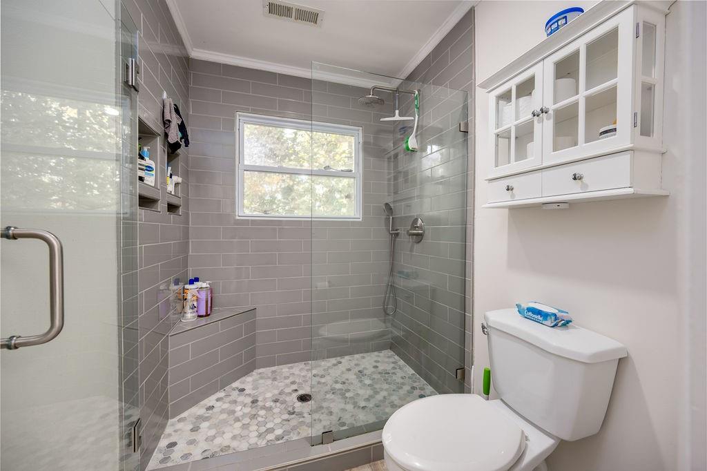 82 Dunwoody Springs Drive Unit C, Atlanta, Georgia 30328, 3 Bedrooms Bedrooms, ,2 BathroomsBathrooms,Residential,Sold,82 Dunwoody Springs Drive Unit C,7294360