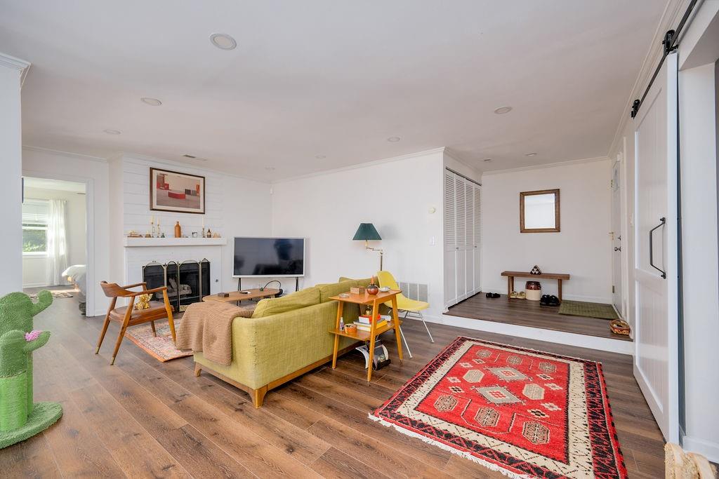 82 Dunwoody Springs Drive Unit C, Atlanta, Georgia 30328, 3 Bedrooms Bedrooms, ,2 BathroomsBathrooms,Residential,Sold,82 Dunwoody Springs Drive Unit C,7294360