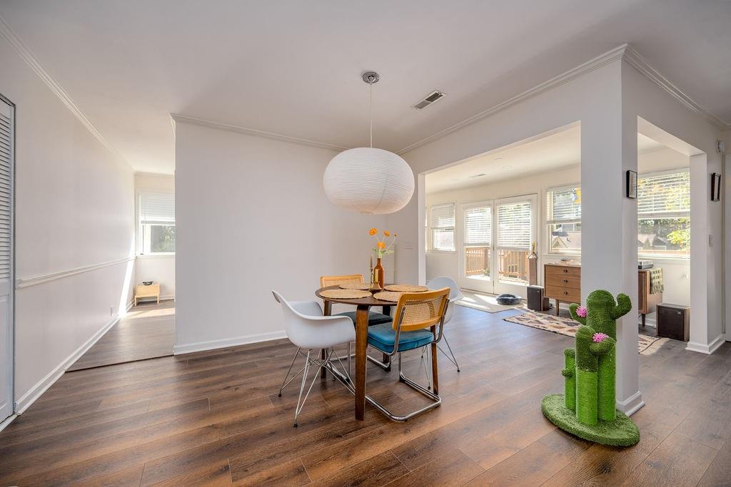 82 Dunwoody Springs Drive Unit C, Atlanta, Georgia 30328, 3 Bedrooms Bedrooms, ,2 BathroomsBathrooms,Residential,Sold,82 Dunwoody Springs Drive Unit C,7294360