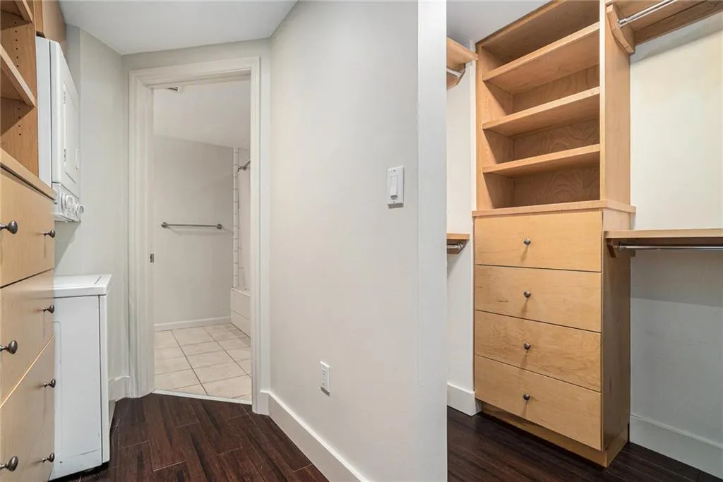 199 14th Street Street Ne Unit 704, Atlanta, Georgia 30309, 1 Bedroom Bedrooms, ,1 BathroomBathrooms,Residential,For Sale,199 14th Street Street Ne Unit 704,7608572
